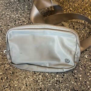 Lulu Lemon Everywhere Belt Bag 1L